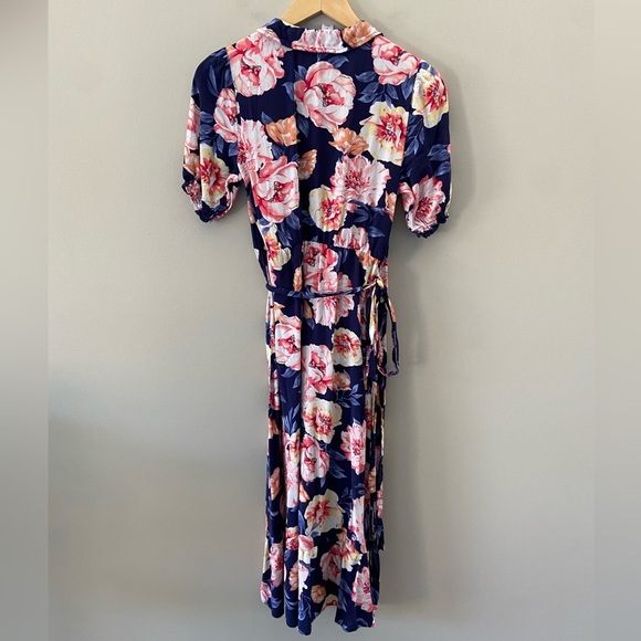 Old Navy Floral Navy Blue and Pink Midi Wrap Dress - Picture 3 of 4